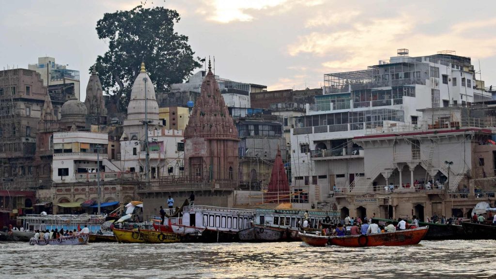 Viaggio di gruppo India con Varanasi-gange-ghats